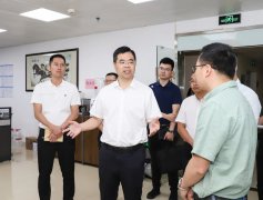 丰泽区次要带领走访辖区沉点商贸、工业企业